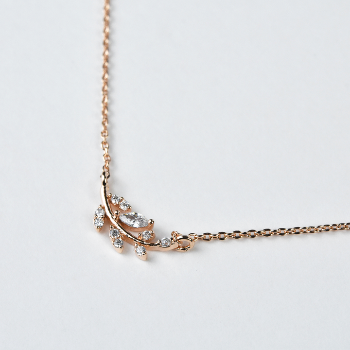 Petite Laurel Leaf Necklace - Goldmakers Fine Jewelry