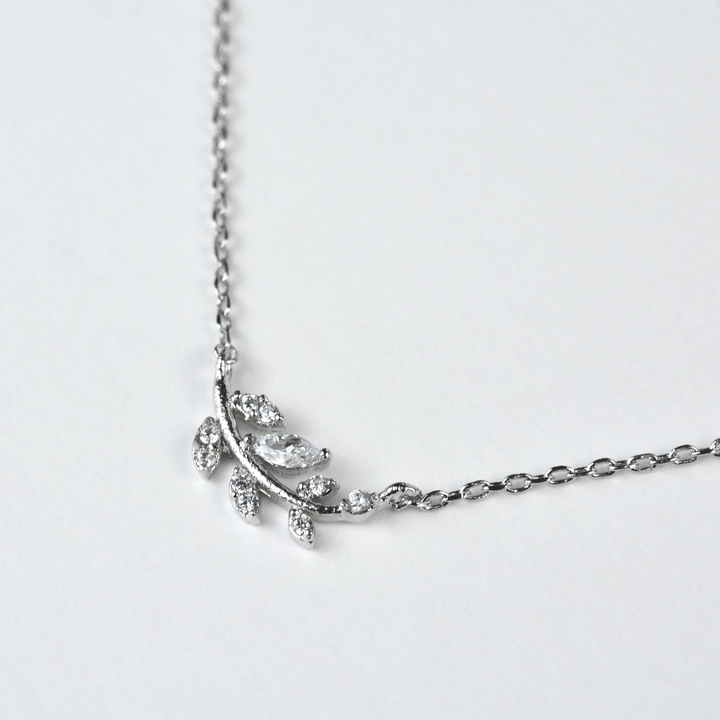 Petite Laurel Leaf Necklace - Goldmakers Fine Jewelry