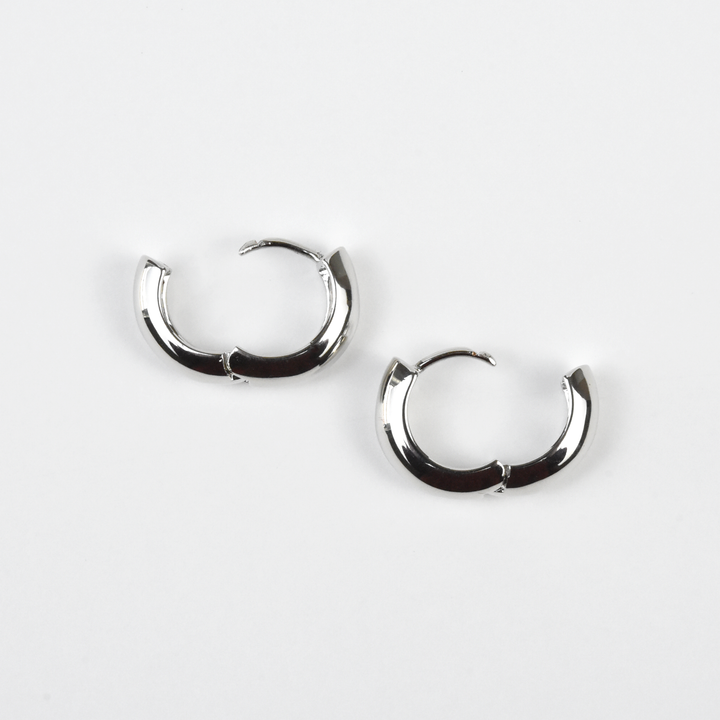 Olivia Hoop Earrings - Goldmakers Fine Jewelry