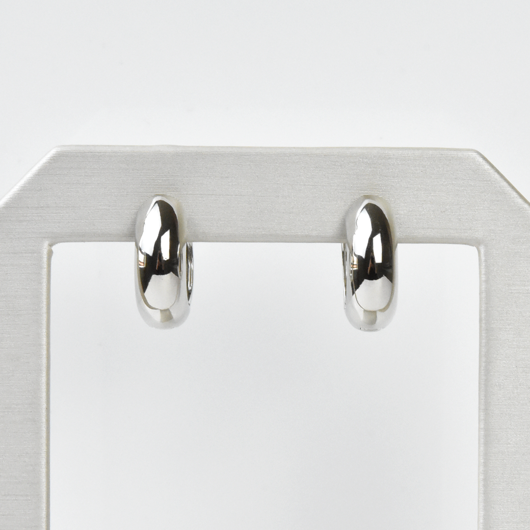 Olivia Hoop Earrings - Goldmakers Fine Jewelry