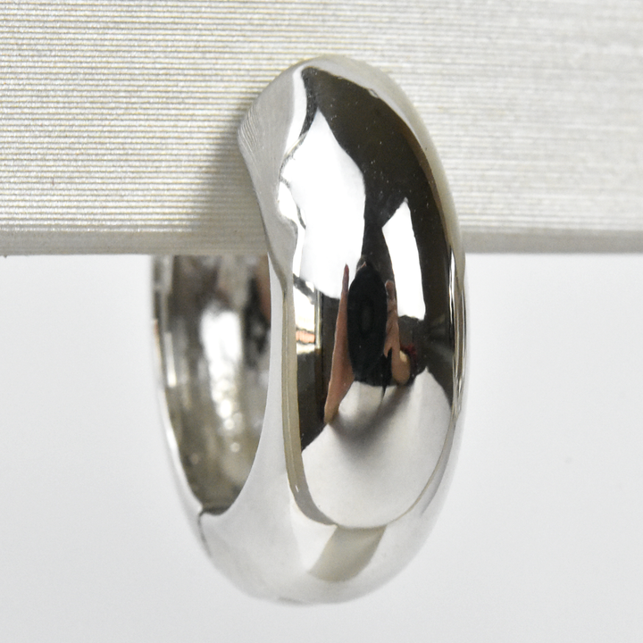 Olivia Hoop Earrings - Goldmakers Fine Jewelry