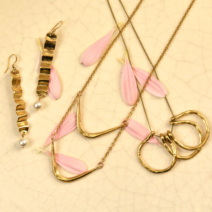 Wave & Pearl Earrings - Goldmakers Fine Jewelry