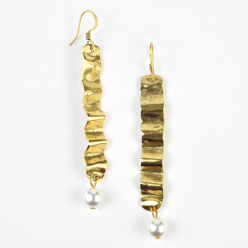 Wave & Pearl Earrings - Goldmakers Fine Jewelry
