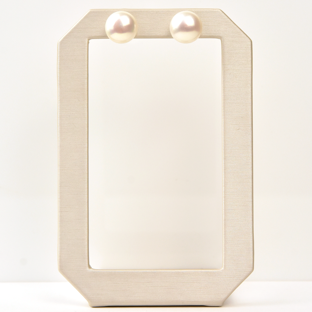Pearl Button Studs in Yellow Gold - Goldmakers Fine Jewelry