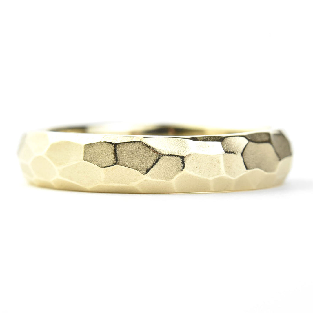 Faceted Band in Yellow Gold 4.75mm - Goldmakers Fine Jewelry