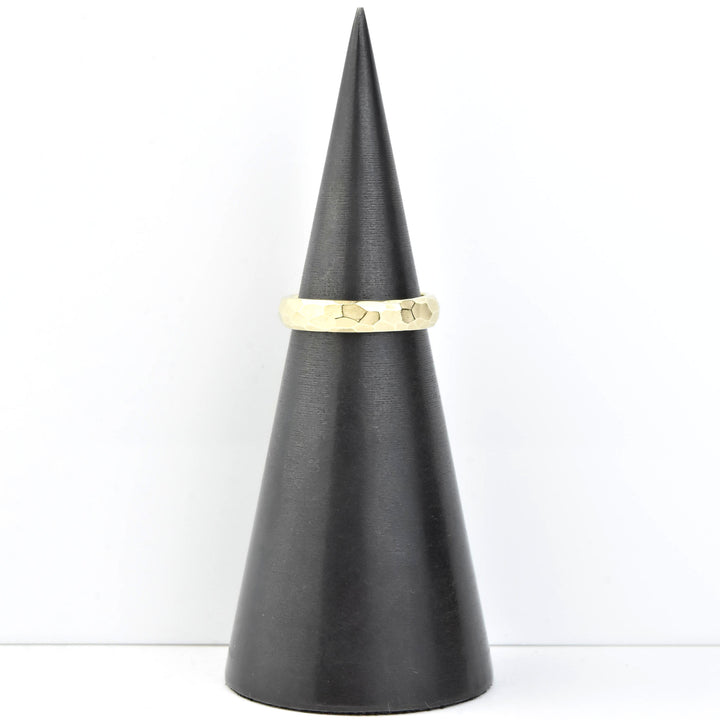 Faceted Band in Yellow Gold 4.75mm - Goldmakers Fine Jewelry