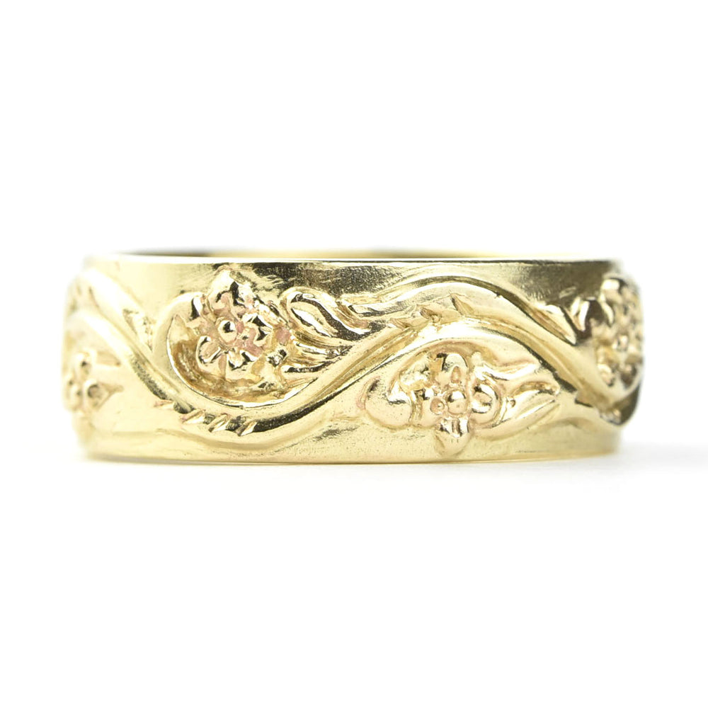 Floral Wave Gents Band in 10k Gold - Goldmakers Fine Jewelry