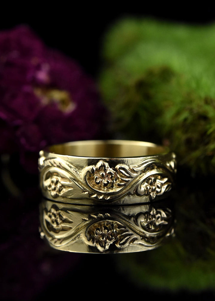 Floral Wave Gents Band in 10k Gold - Goldmakers Fine Jewelry