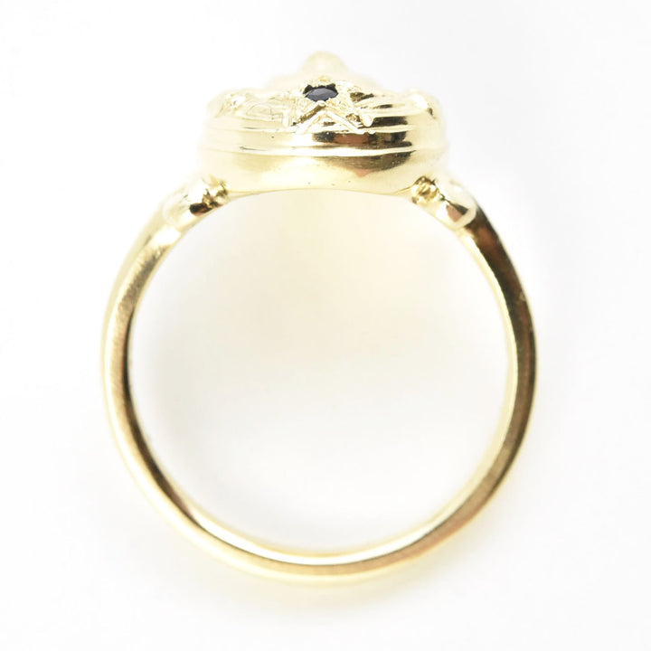 Magic Mirror Ring in Gold with Blue Sapphire