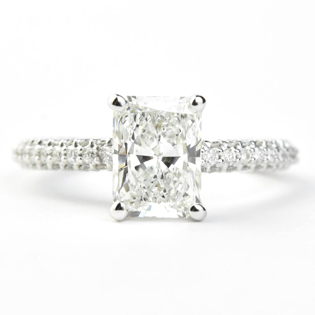 Radiant-cut Diamond Ring in 14k Gold with Pave Band