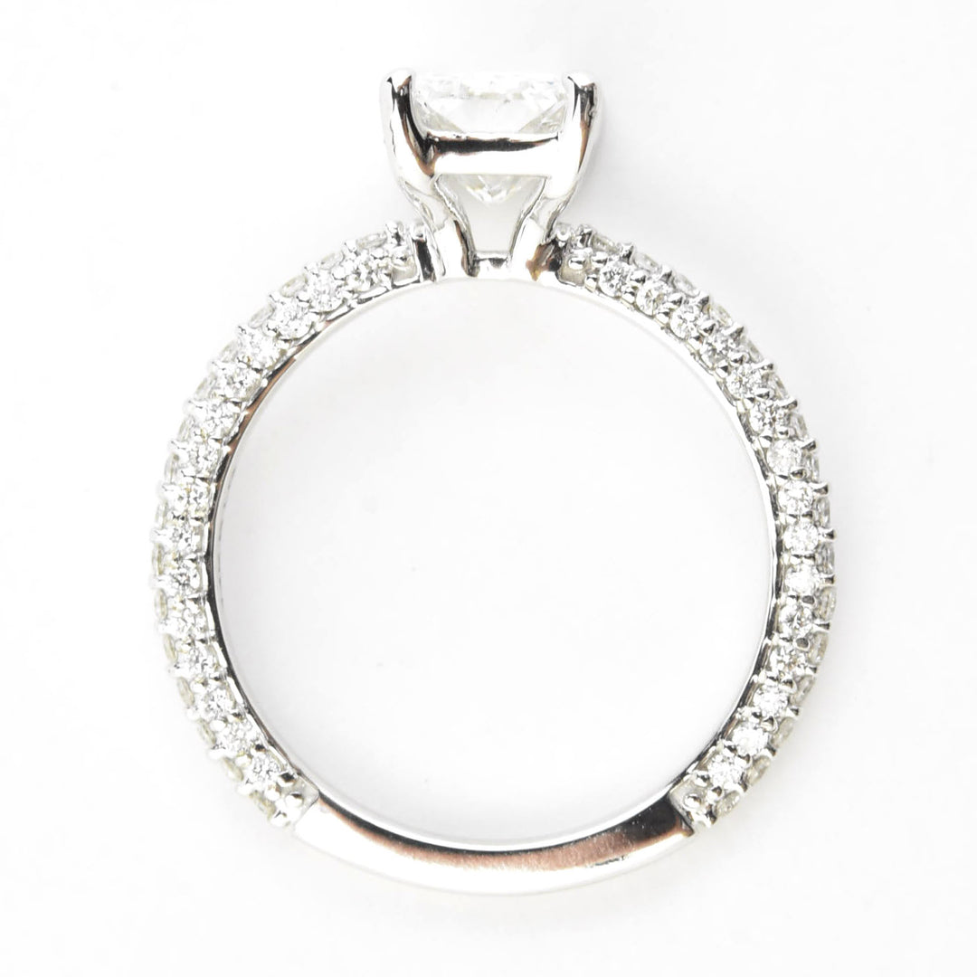 Radiant-cut Diamond Ring in 14k Gold with Pave Band