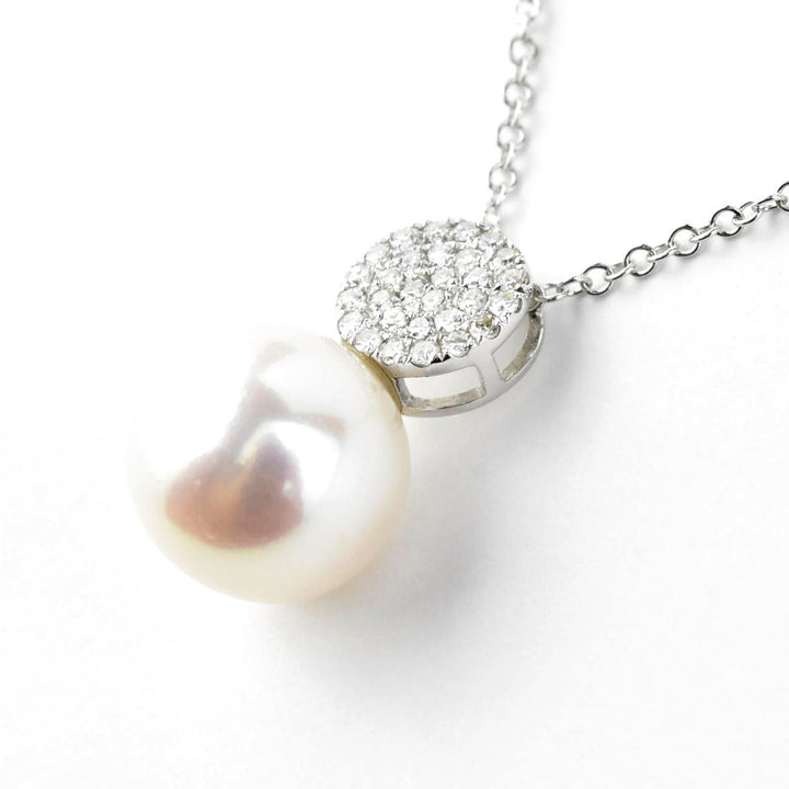 Diamond and Pearl Necklace in 14k White Gold