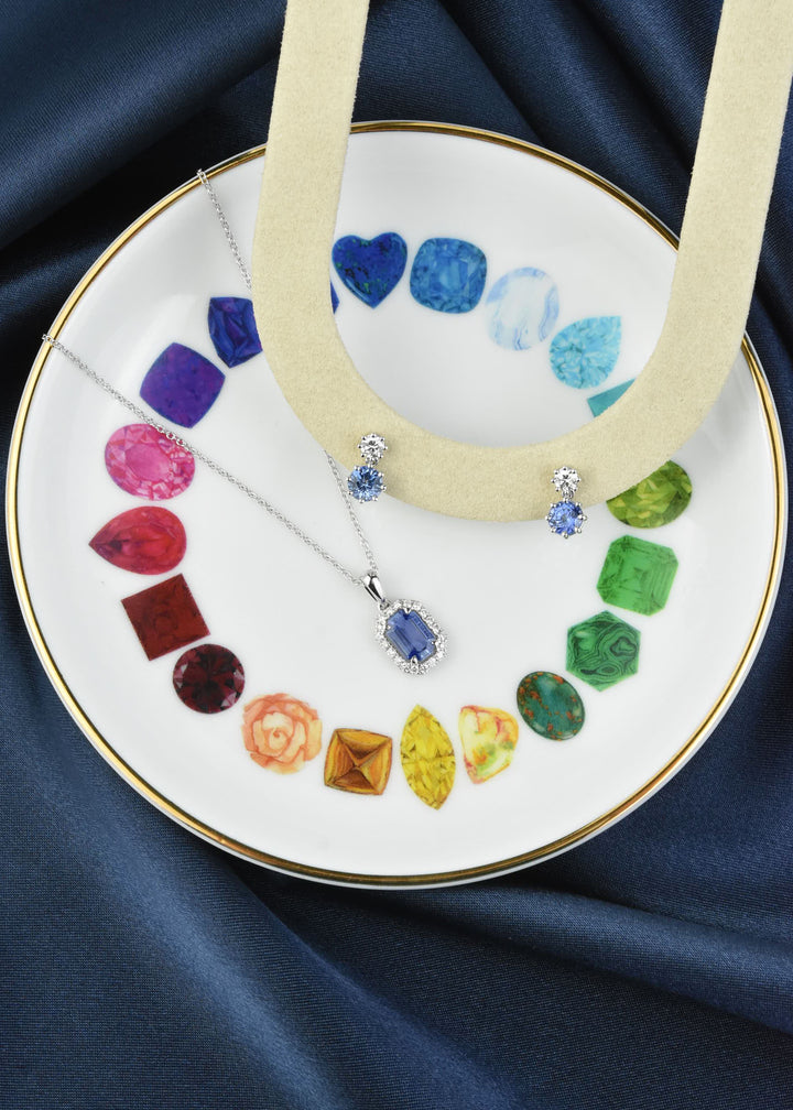 The Antonia: Sapphire Halo Necklace in White Gold - Goldmakers Fine Jewelry