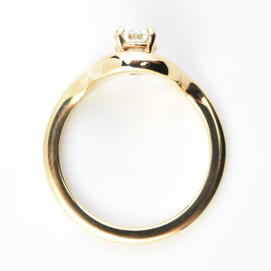 Arch Pear-Cut Diamond Engagement Ring in 14k Gold