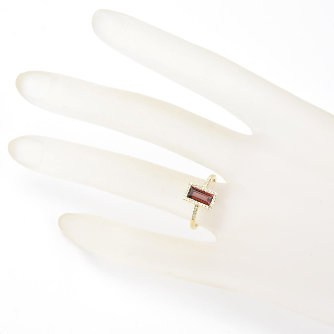 Garnet and Diamond Halo Ring in Yellow Gold