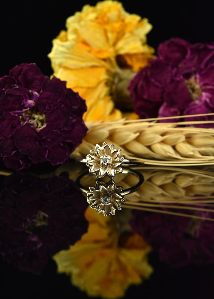 Diamond Sunflower Ring in Yellow Gold - Goldmakers Fine Jewelry
