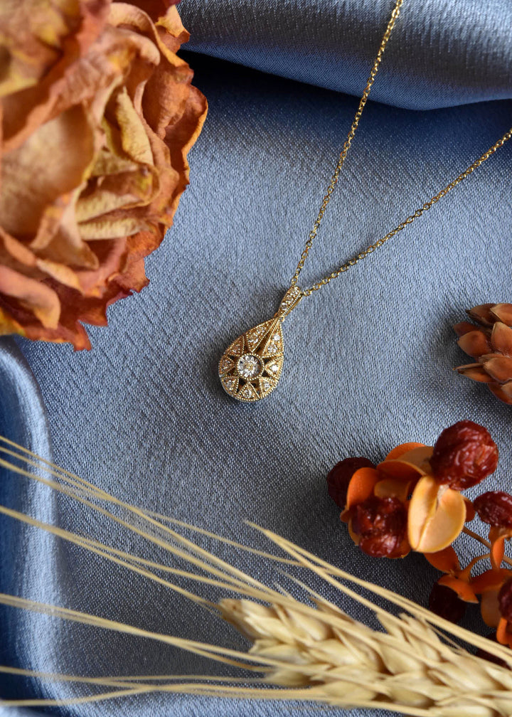 14k Yellow Gold Teardrop Diamond Starburst Necklace