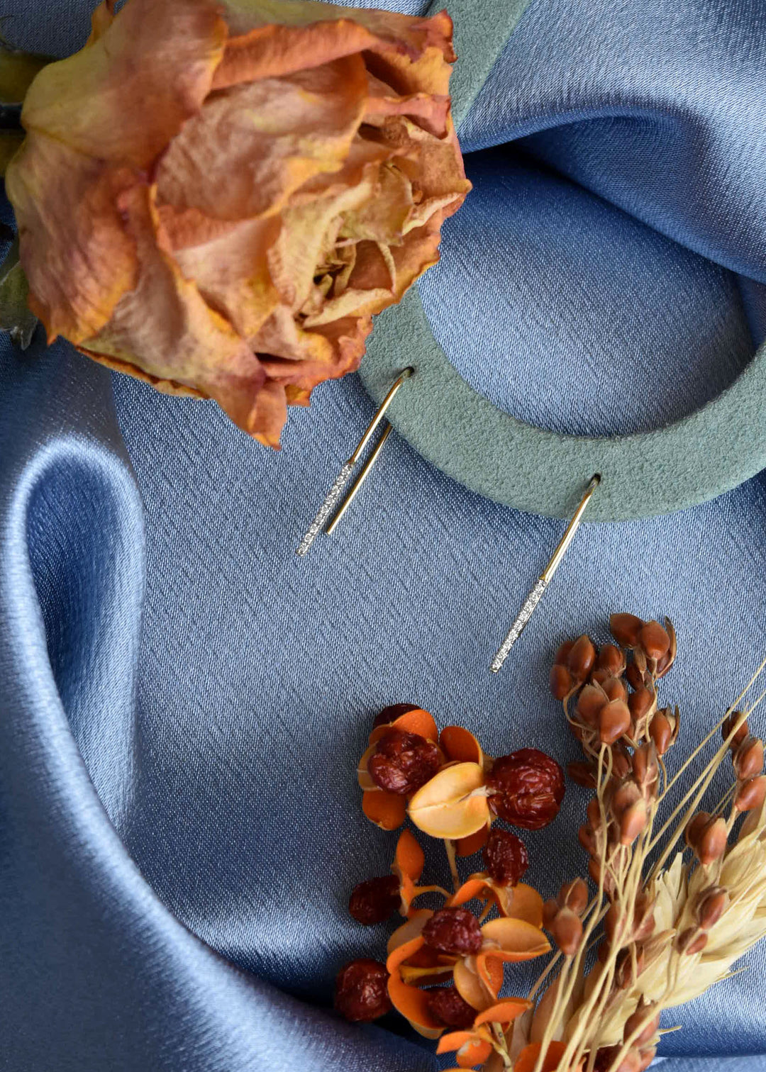 Minimalist Diamond Bar Drop Earrings in 14k Yellow Gold - Goldmakers Fine Jewelry