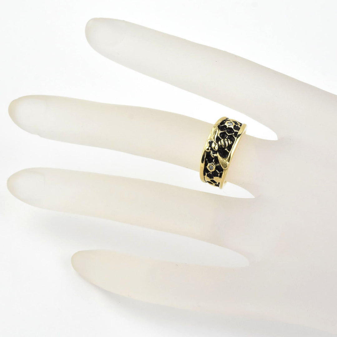 Honey Hive Ring in Gold - Goldmakers Fine Jewelry