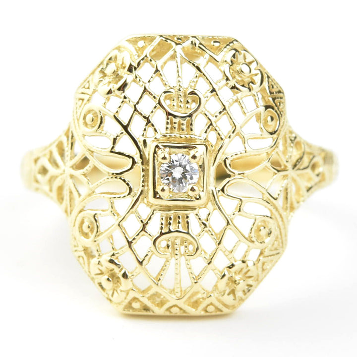 Filigree Ring in 14k Yellow Gold with Diamond