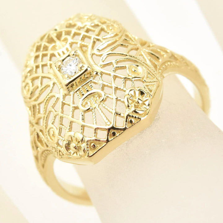 Filigree Ring in 14k Yellow Gold with Diamond