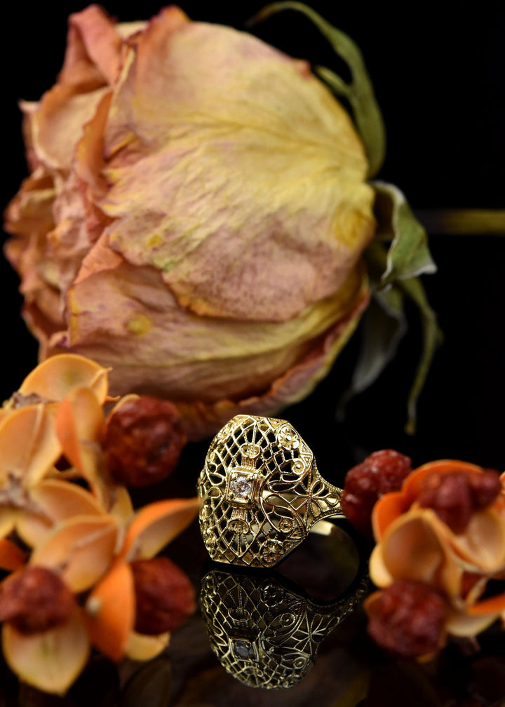 Filigree Ring in 14k Yellow Gold with Diamond