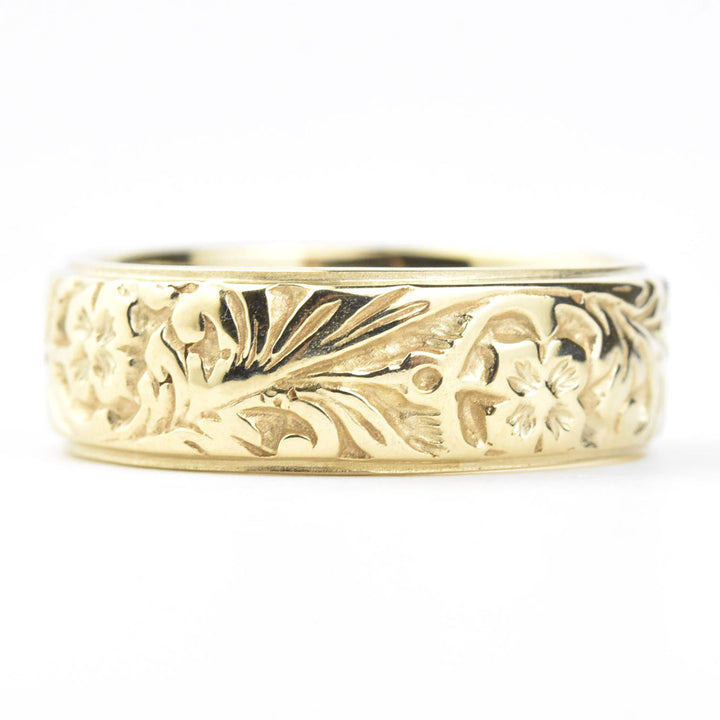 Victorian Floral Gents Band in Gold