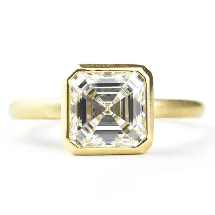 Asscher-Cut Diamond Solitaire in 18k Yellow Gold