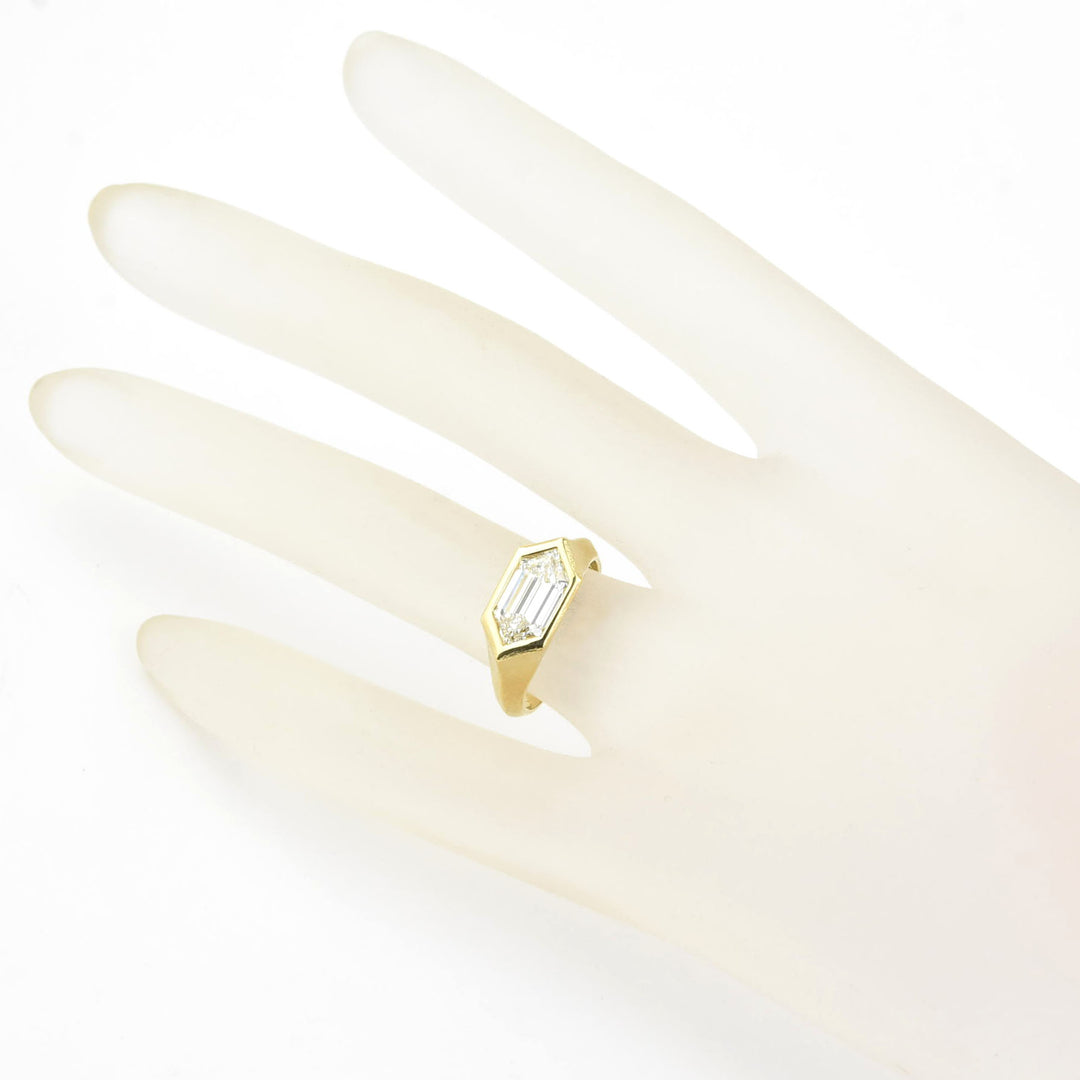 The Paulina: Diamond Solitaire in 18k Yellow Gold