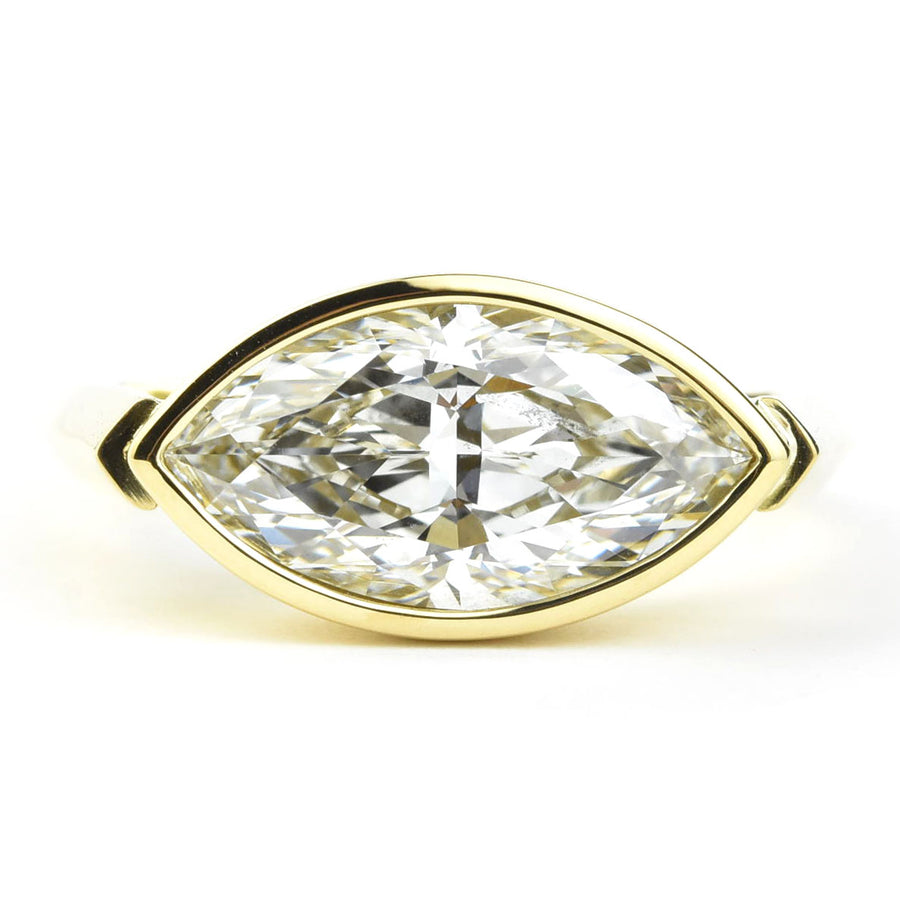 Marquise Diamond Bezel Ring in 18k Gold - Goldmakers Fine Jewelry