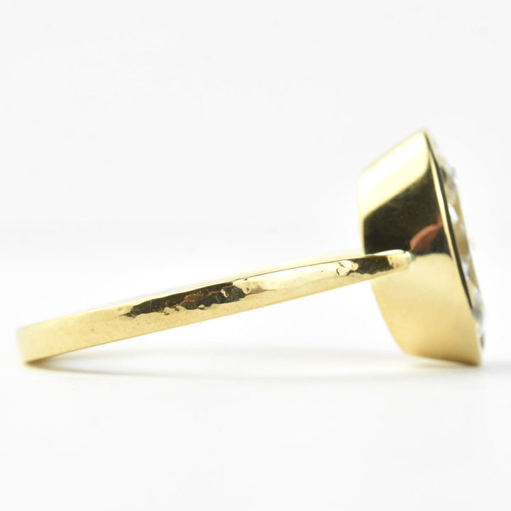 Moval-Cut Diamond Engagement Ring in 18k Gold