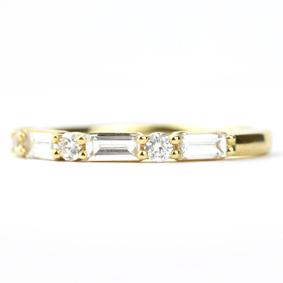 Baguette Diamond Band in 18k Yellow Gold - Goldmakers Fine Jewelry