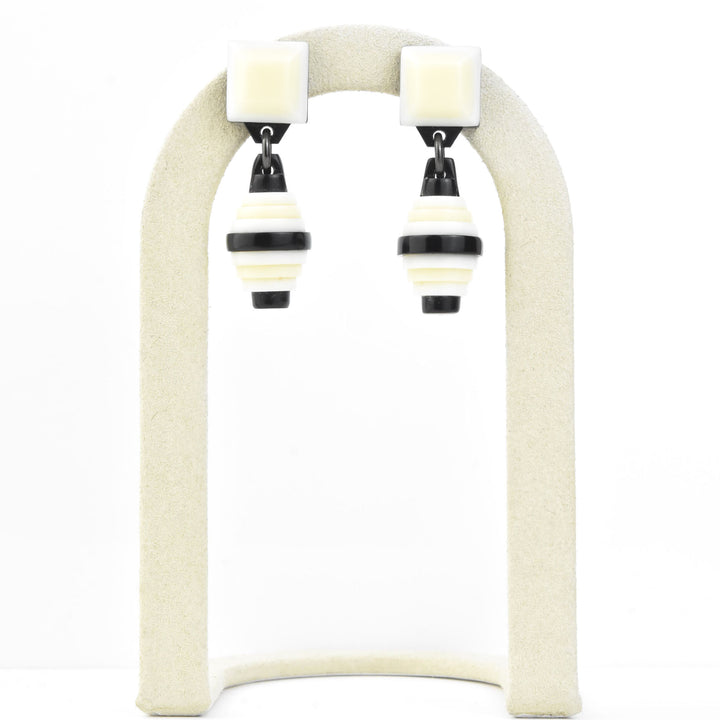 Allegria Bowls Dangles in Cream