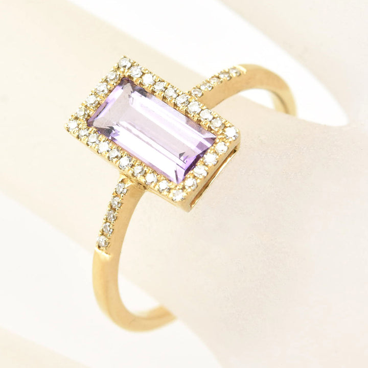 Amethyst and Diamond Ring in 14k Yellow Gold