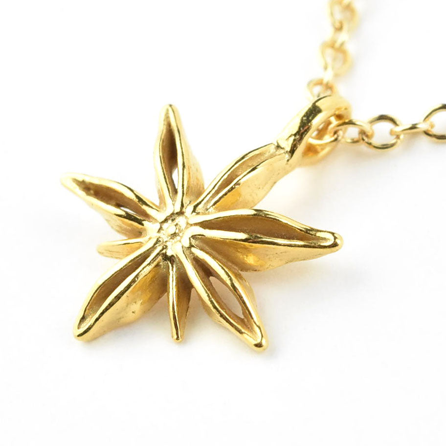 Mini Star Anise Necklace – Goldmakers Fine Jewelry