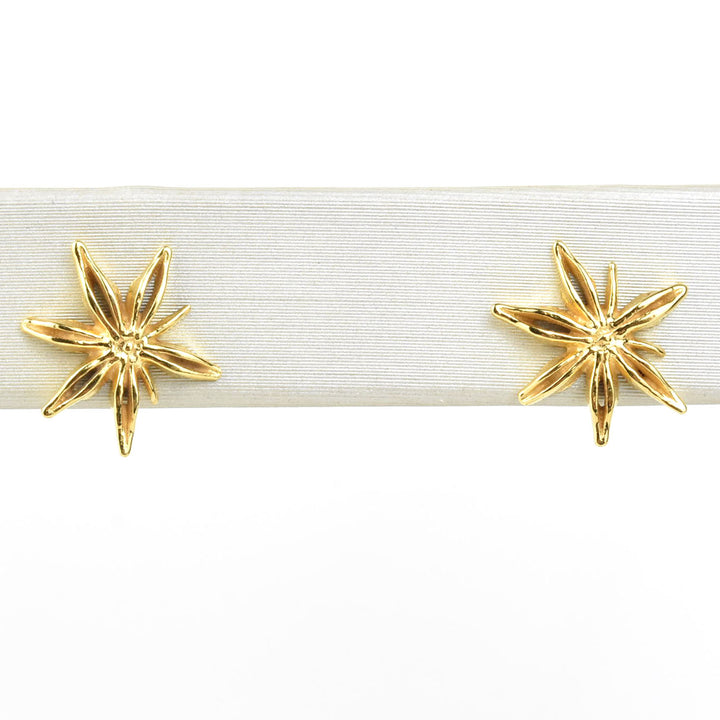Mini Star Anise Posts - Goldmakers Fine Jewelry