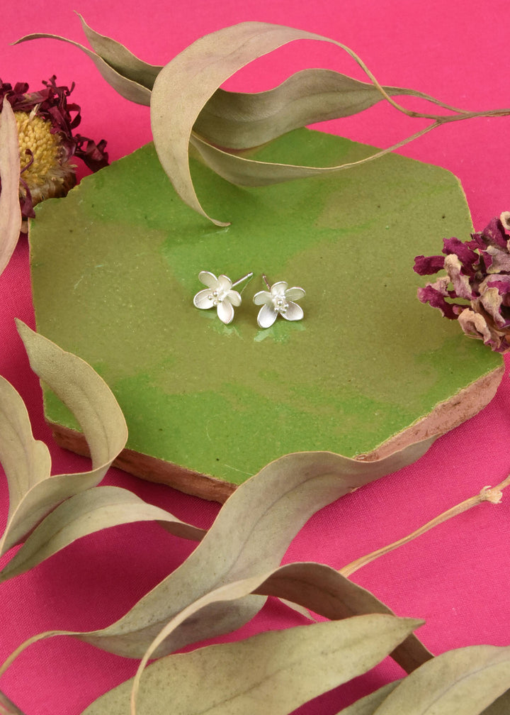 Mini Apple Blossom Post Earrings - Goldmakers Fine Jewelry