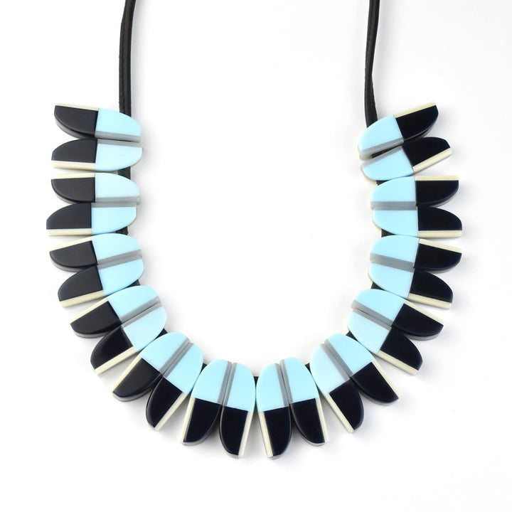 Aurora One Line Collar in Blue