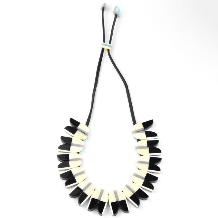 Aurora One Line Collar in Blue