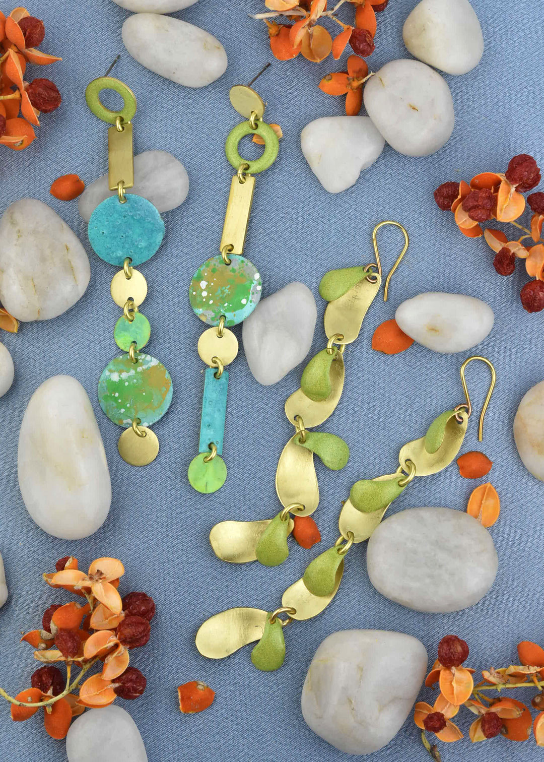 Lovely Drops LG in Avocado - Goldmakers Fine Jewelry