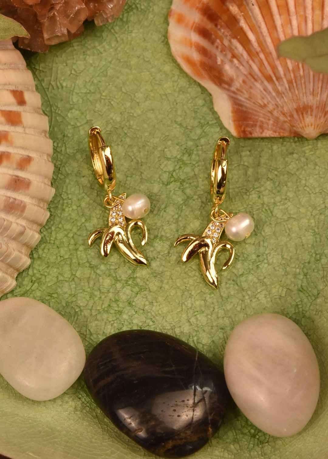 Banana Huggies with Pearl - Goldmakers Fine Jewelry