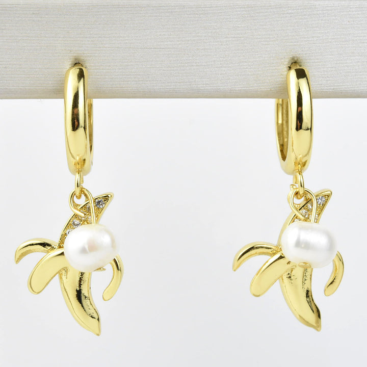Banana Huggies with Pearl - Goldmakers Fine Jewelry