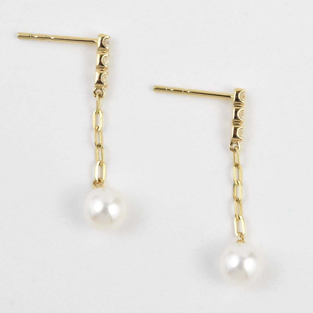 Pearl, Diamond and Gold Chain Drop Earrings - Goldmakers Fine Jewelry