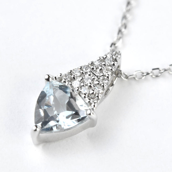The Kate: Diamond and Aquamarine Necklace - Goldmakers Fine Jewelry