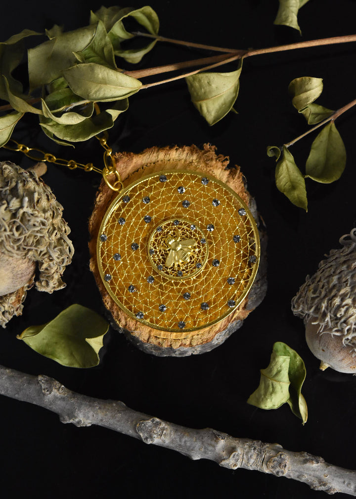 Bee Hive Medallion - Goldmakers Fine Jewelry