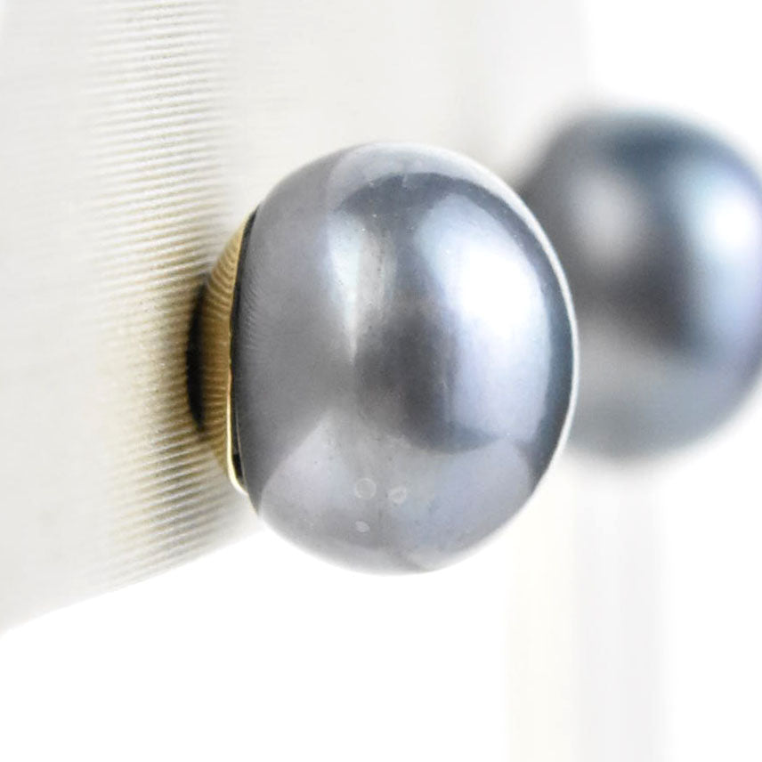 Black Pearl Button Studs in 14k Yellow Gold No. 1