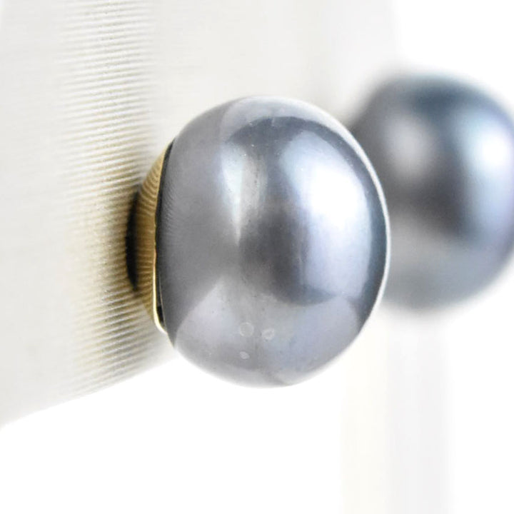 Black Pearl Button Studs in 14k Yellow Gold No. 1