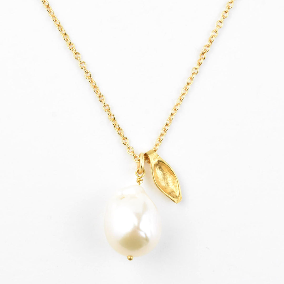 Budding Leaf Necklace - Goldmakers Fine Jewelry