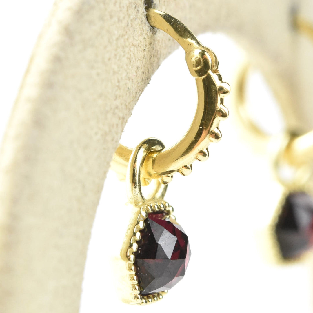 Capella Huggies & Charms - Goldmakers Fine Jewelry