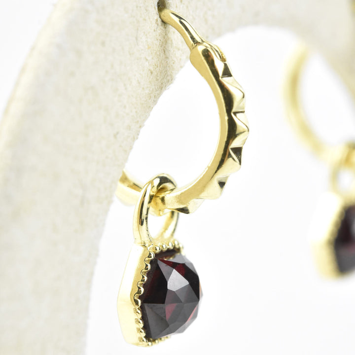 Capella Huggies & Charms - Goldmakers Fine Jewelry